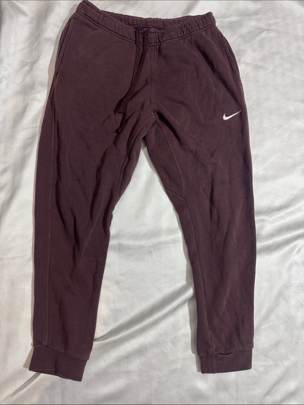 Nike men  Burgundy Jogger Sweatpants